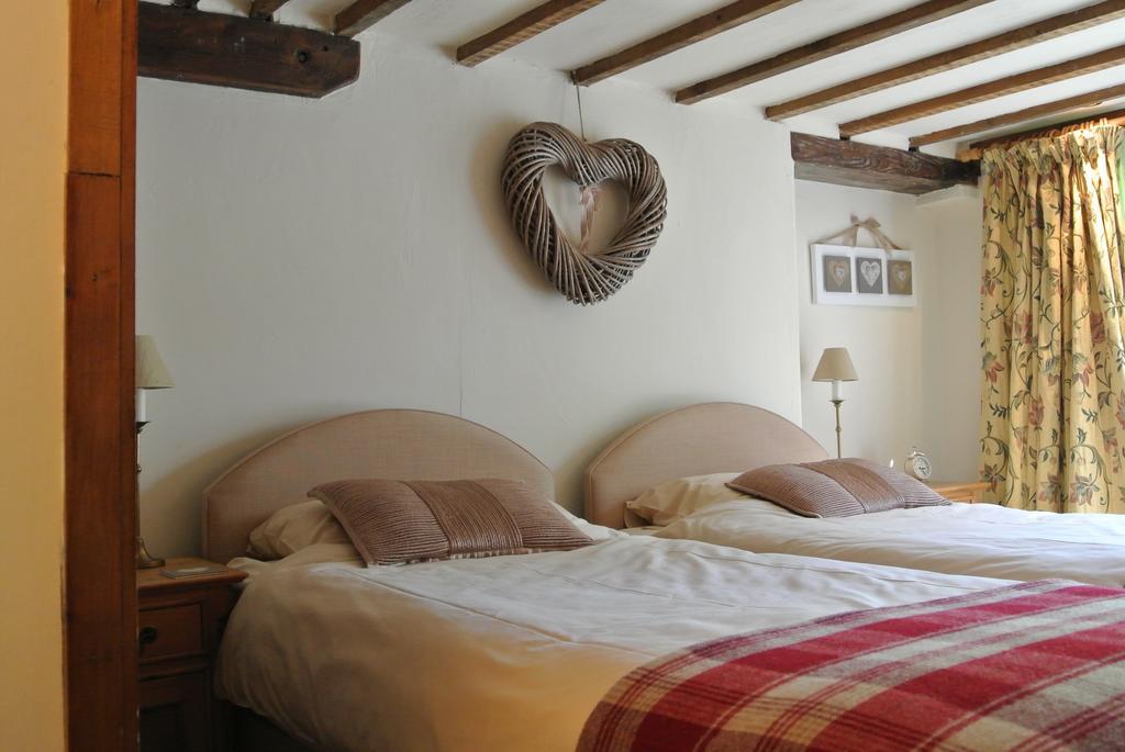 Frith Farm House Cottages Newnham  Camera foto